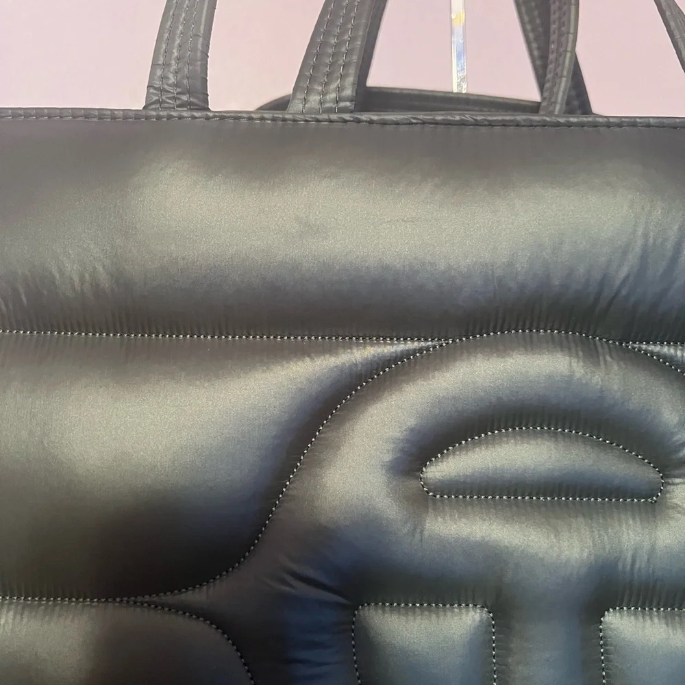 Telfar Bundle - Picture 6 of 16